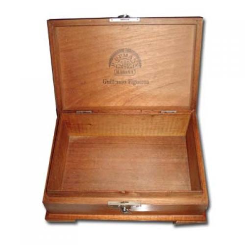 H Upmann cigar cabinet with dedication to Guillermo Figueroa 194 H Upmann cigar cabinet with dedication to Guillermo Figueroa 194