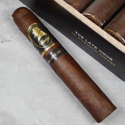 Davidoff Winston Churchill The Late Hour Robusto Cigar - 1 Single