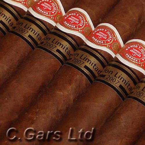 Romeo y Julieta Escudos Maduro Cigar (Limited Edition 2007) -  Box of 25