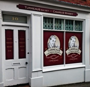 turmeaus_knutsford_cigar_whisky_shop_front