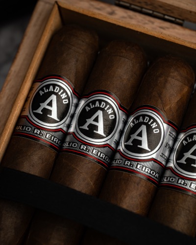 Aladino Fuma Noche