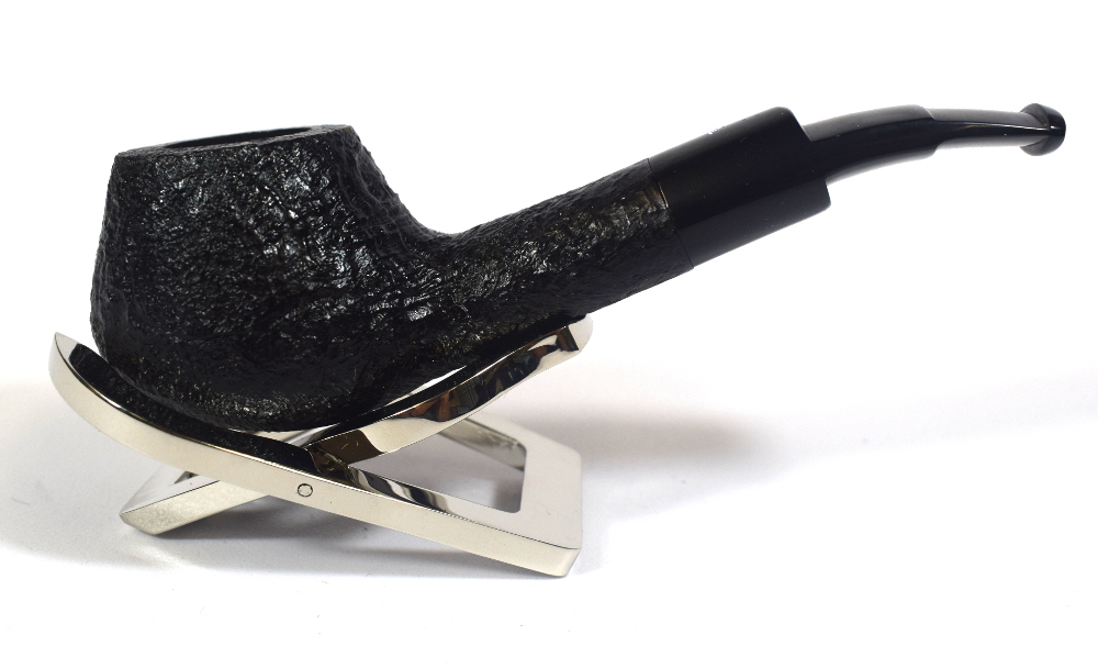 Charatan Grosvenor 2651 Banker Sandblast Fishtail Pipe (CHA014)