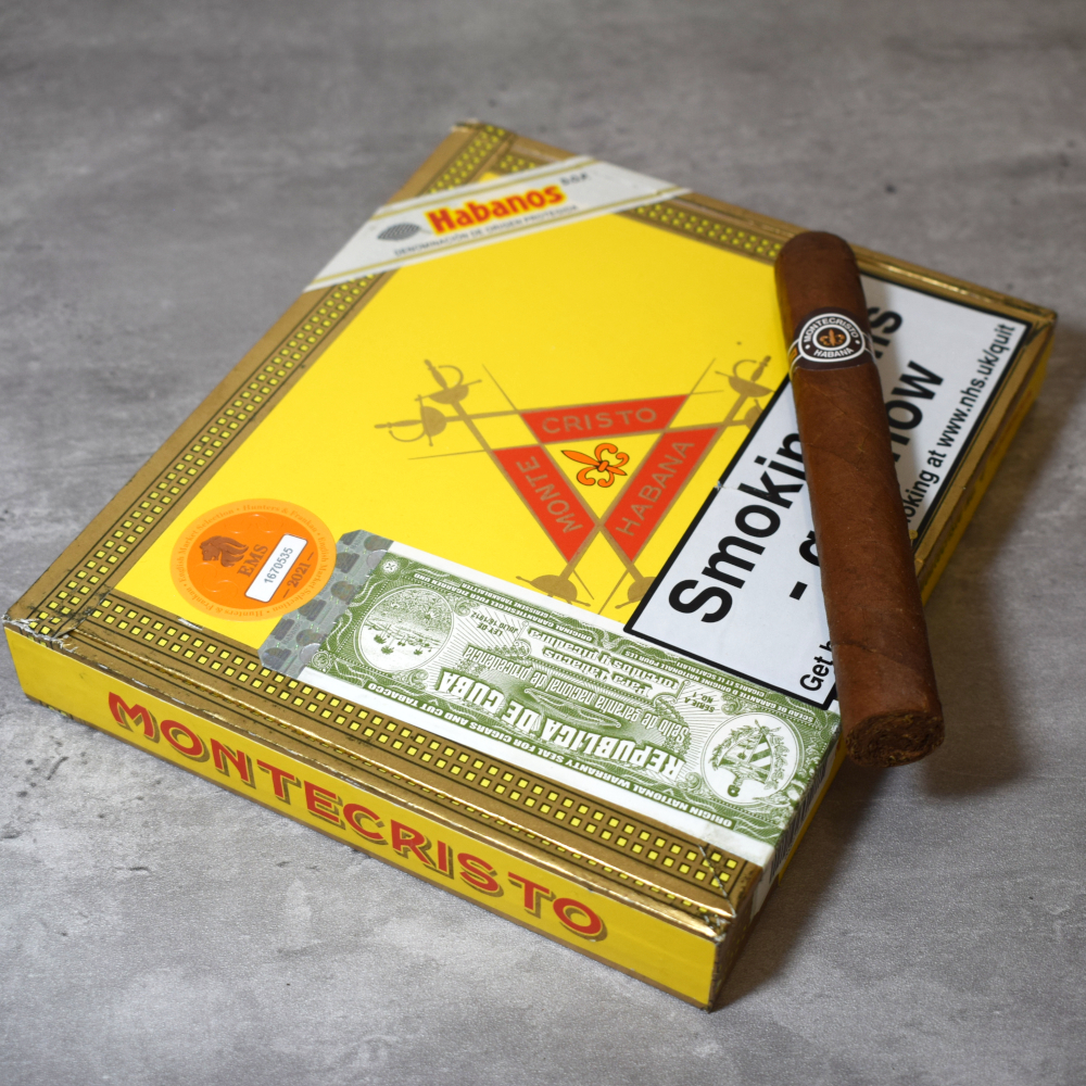 Montecristo No. 4 Cigar - Box of 10 | Montecristo Cigars