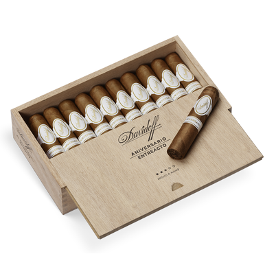 Davidoff Aniversario Entreacto Cigar - Box of 20 (End of Line)