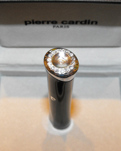 Pierre Cardin – Swarovski Crystal Lighter – Black - C.Gars Ltd