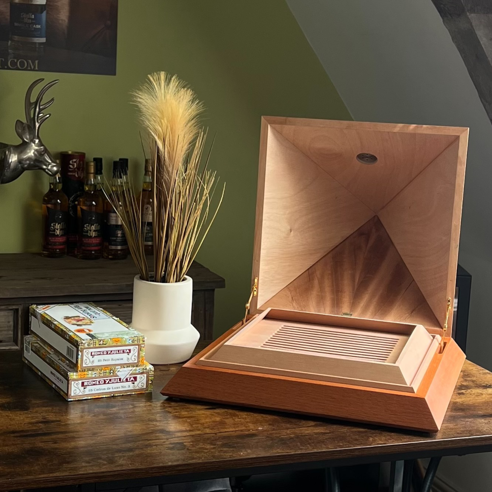 Adorini Pyramid Deluxe Cigar Humidor 100 Cigar Capacity