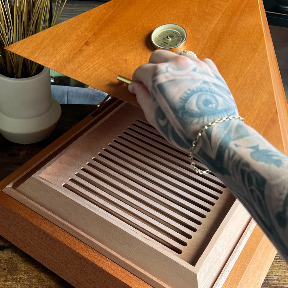 Adorini Pyramid Deluxe Cigar Humidor 100 Cigar Capacity