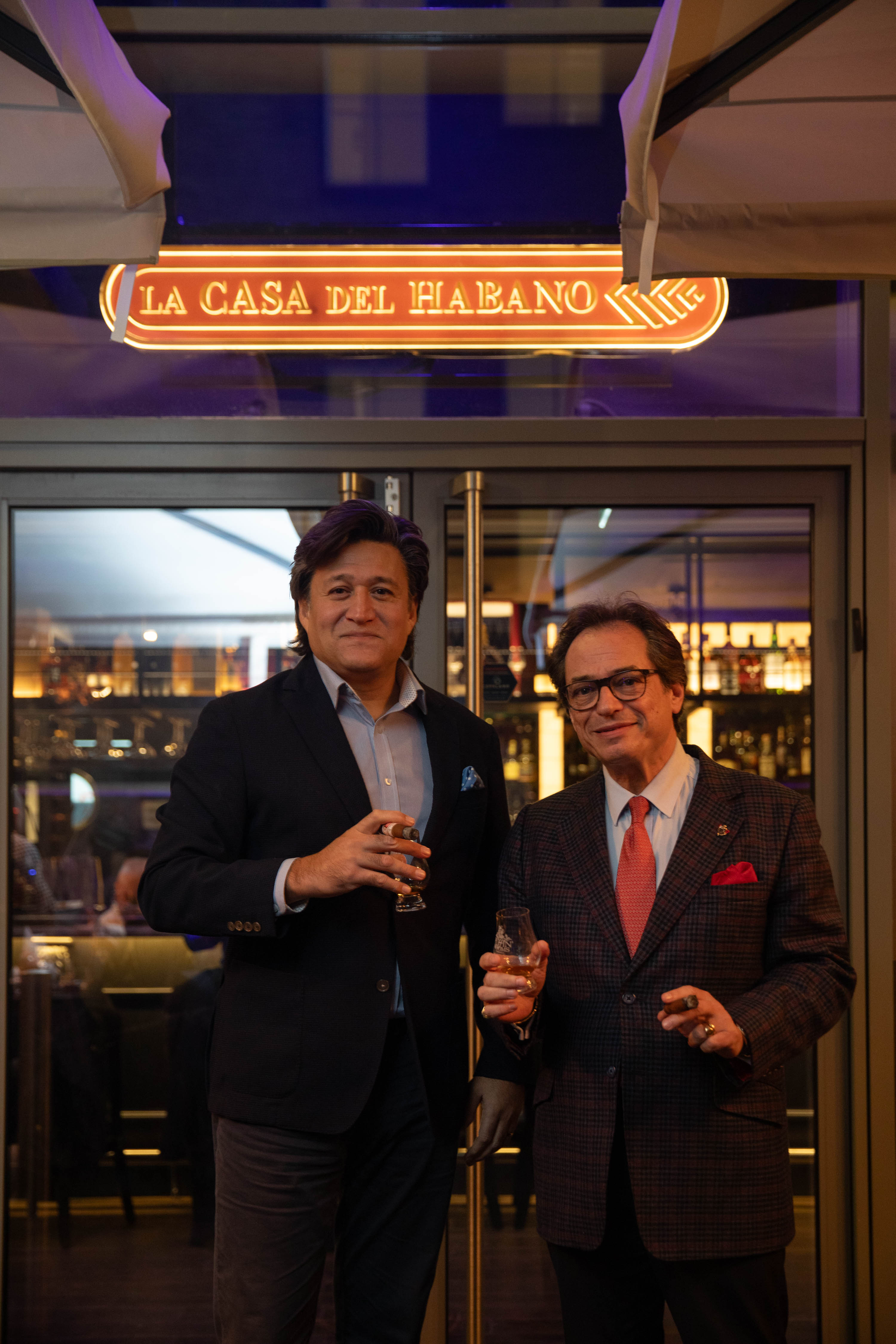 A Night to Remember: Cigar Lovers Rejoice at La Casa del Habano Edinburghs Sensational Event
