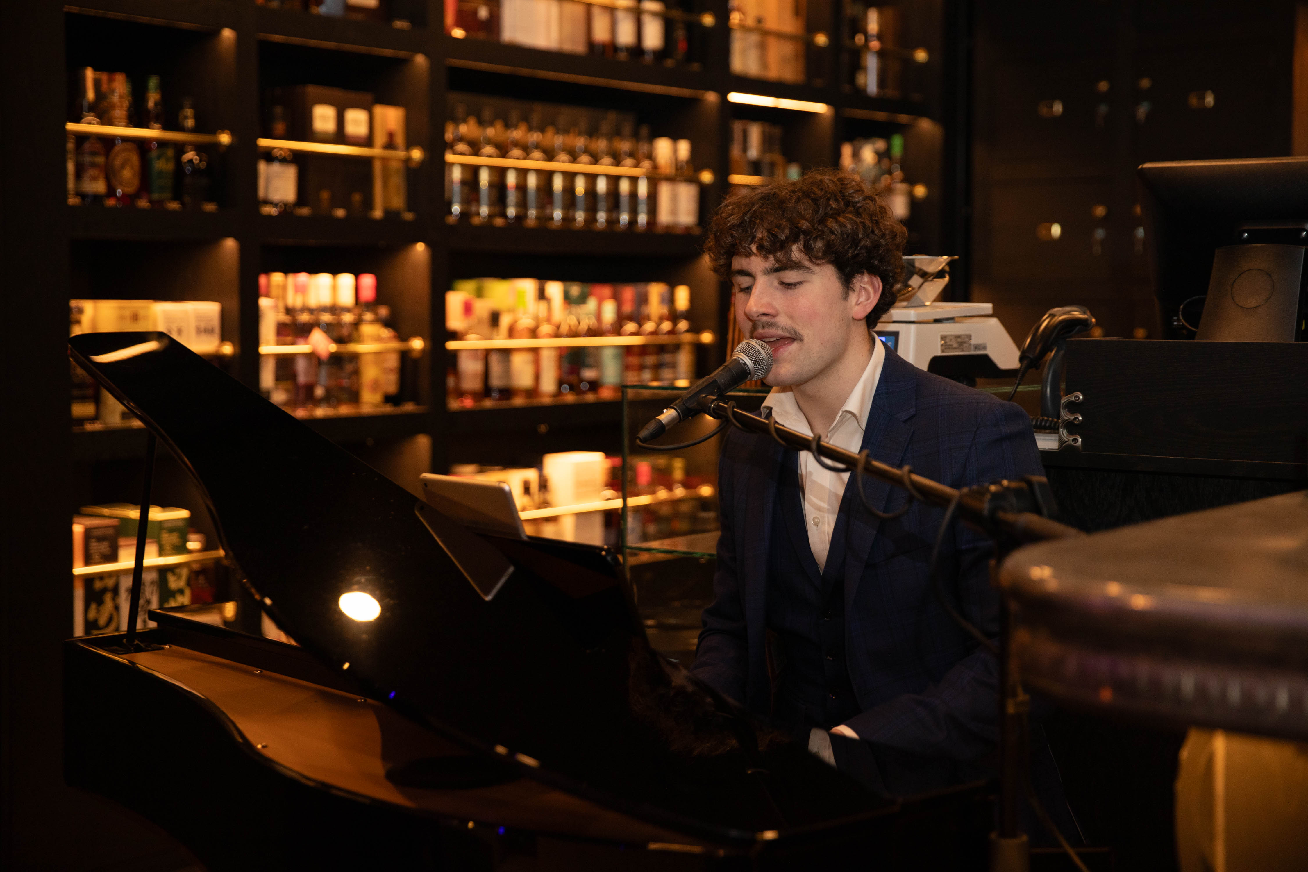 A Night to Remember: Cigar Lovers Rejoice at La Casa del Habano Edinburghs Sensational Event