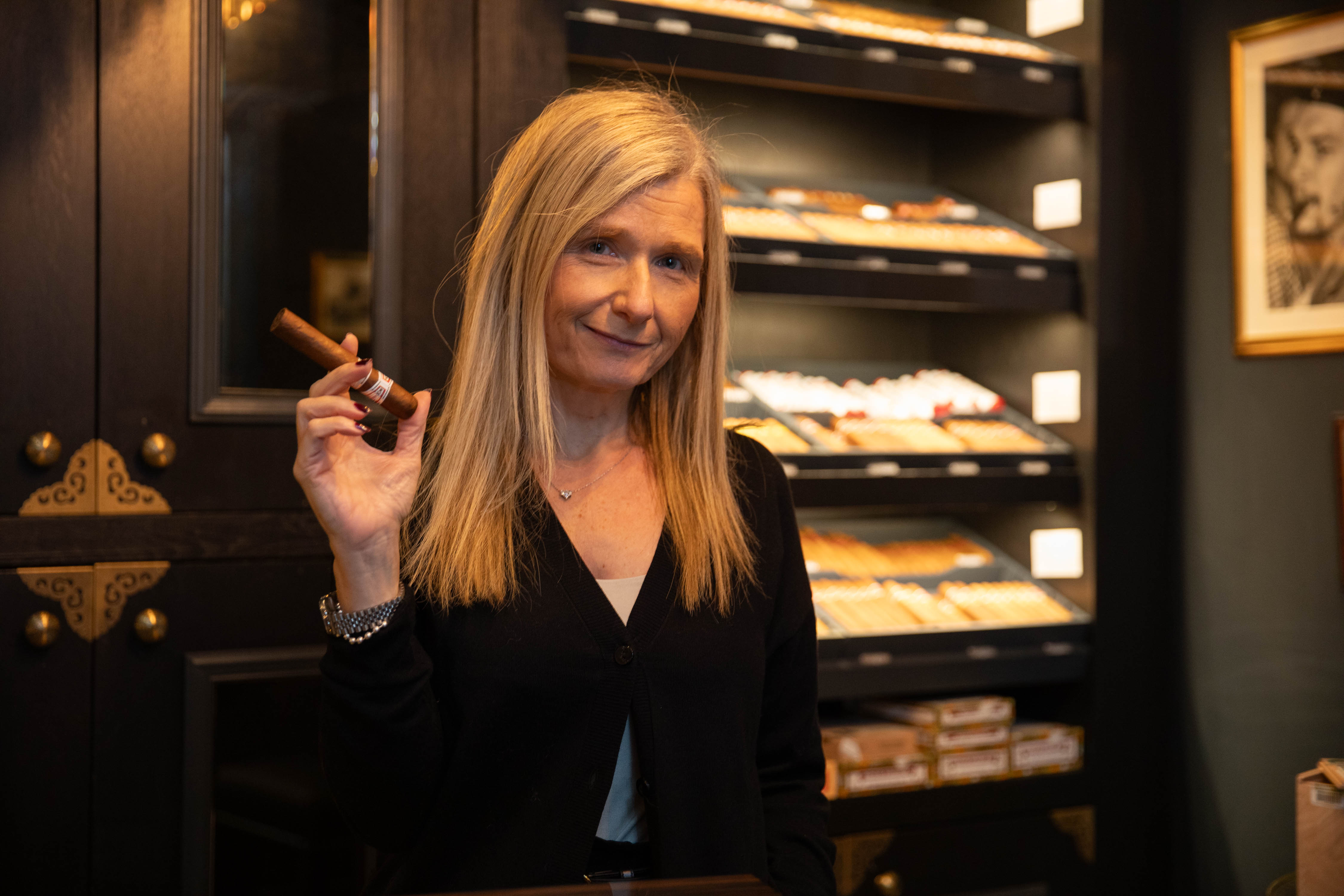A Night to Remember: Cigar Lovers Rejoice at La Casa del Habano Edinburghs Sensational Event