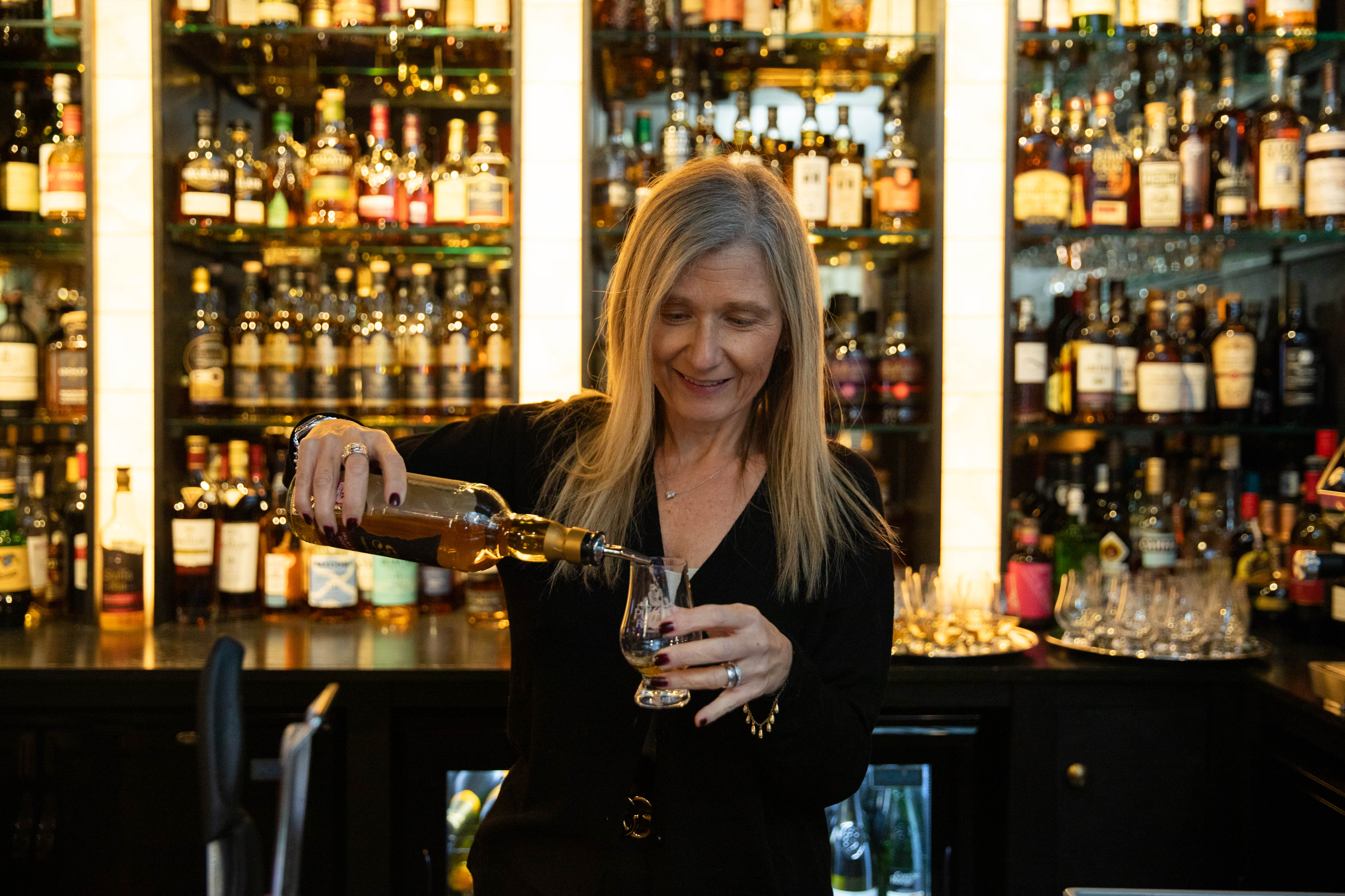 A Night to Remember: Cigar Lovers Rejoice at La Casa del Habano Edinburghs Sensational Event