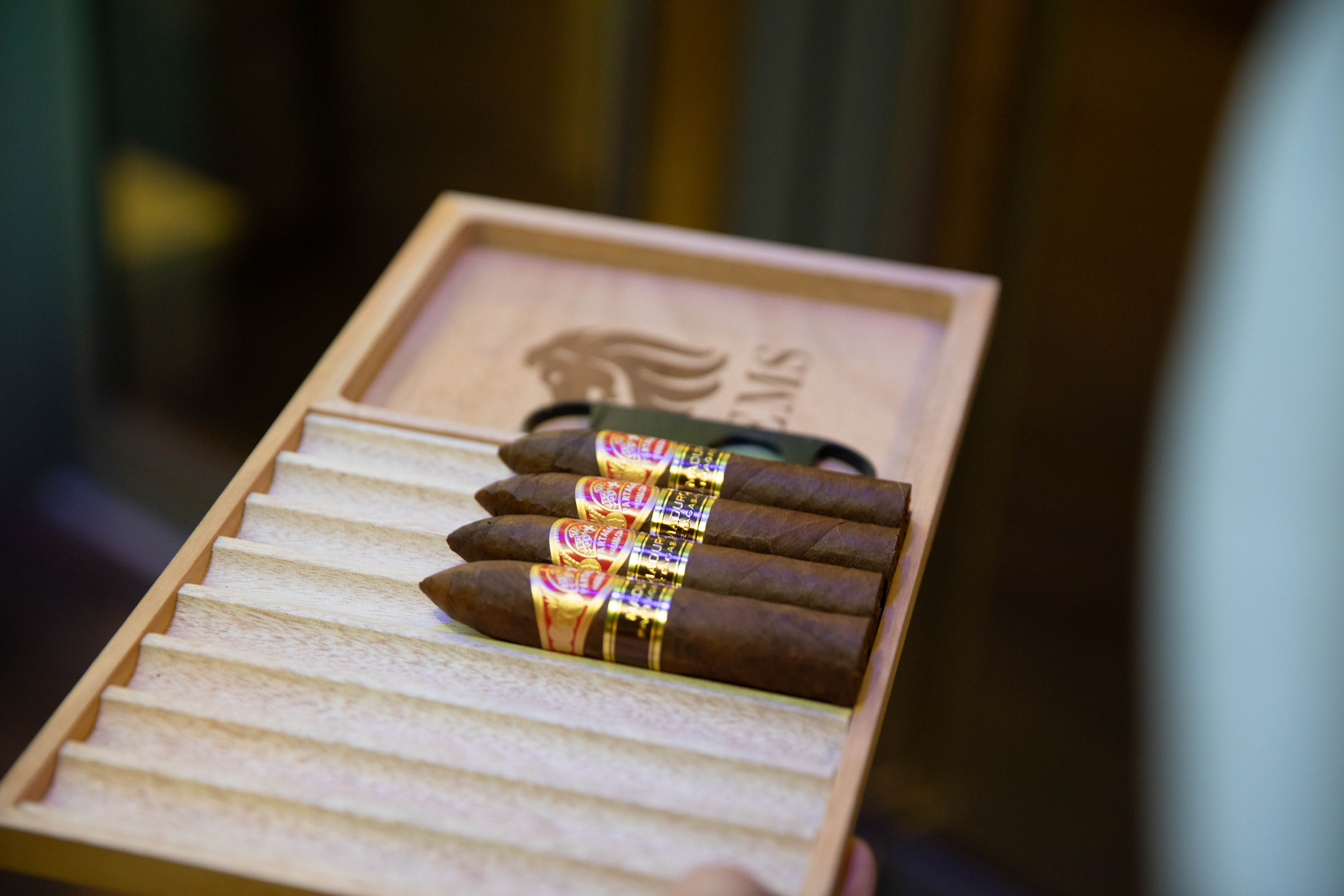 A Night to Remember: Cigar Lovers Rejoice at La Casa del Habano Edinburghs Sensational Event