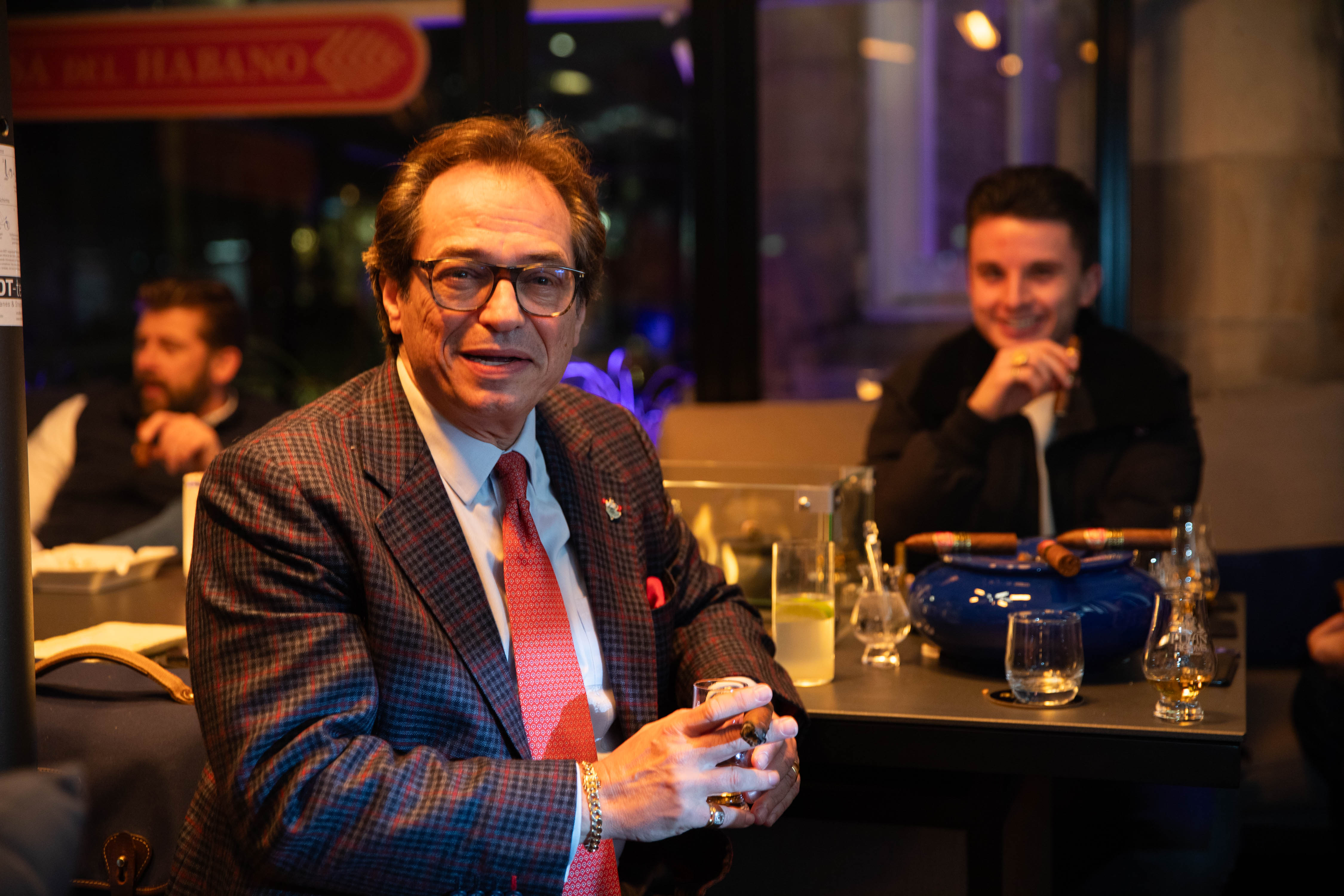 A Night to Remember: Cigar Lovers Rejoice at La Casa del Habano Edinburghs Sensational Event