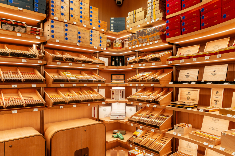 Dominique London Grand Opening Pall Mall La Casa del Habano