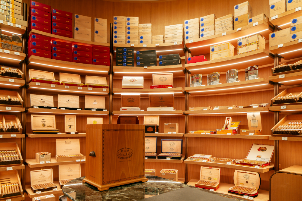 Dominique London Grand Opening Pall Mall La Casa del Habano