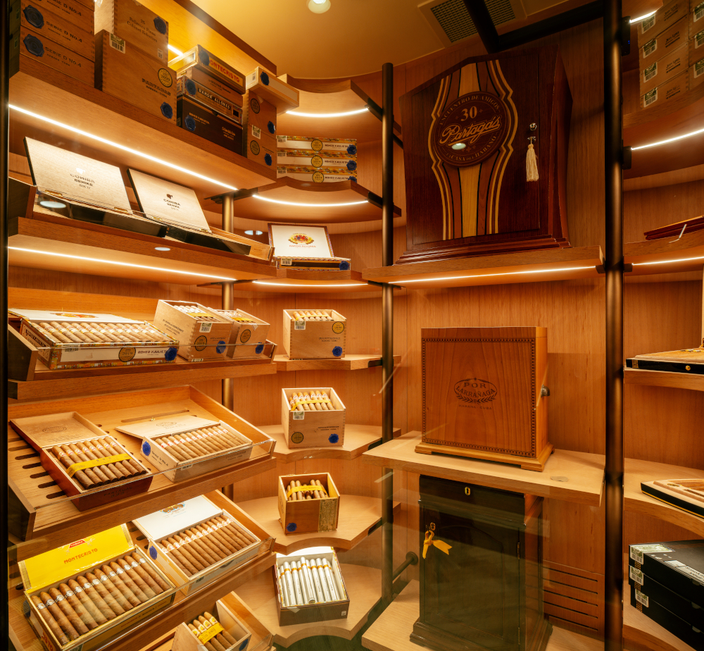 Dominique London Grand Opening Pall Mall La Casa del Habano