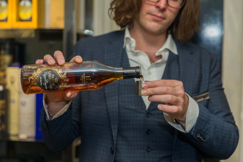 A Night of Exceptional Cigars and Enlightening Conversations at C.Gars St James