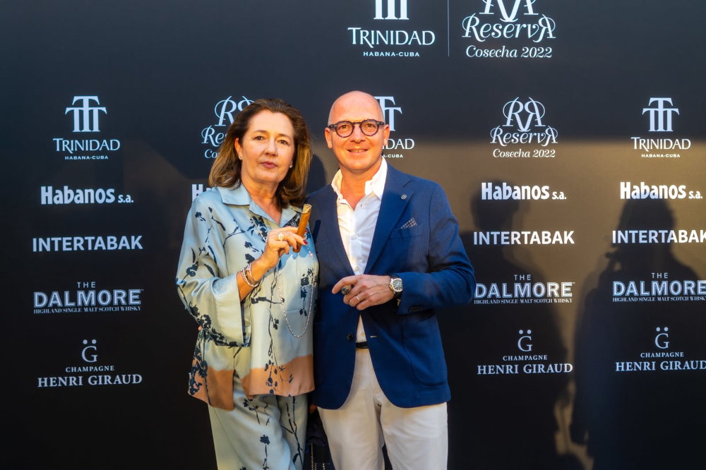Dominique London Celebrates the Historic Global Premiere of the Trinidad Vigía Reserva Cosecha 2022 in Montreux Dominique London Celebrates the Historic Global Premiere of the Trinidad Vigía Reserva Cosecha 2022 in Montreux