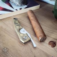 Les Fines Lames Le Petit - The Cigar Pocket Knife - Brass Skull