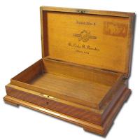 Dr. Carlos B. Remedios Bauza Cabinet (305)