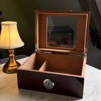 Savinelli Large Brown Glasstop Humidor - 75 Cigar Capacity (End of Line)