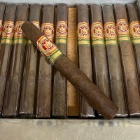 Arturo Fuente Gran Reserva Numero 4 Cigar - Box of 25
