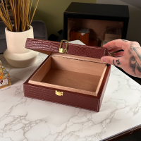 Prestige Alligator Motif Leather Humidor & Starter Set - Brown - 20 Cigar Capacity