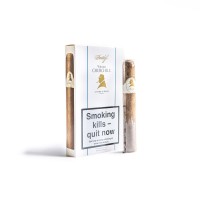 Davidoff Winston Churchill Commander Toro Cigar - Pack of 4