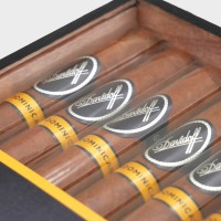 Davidoff Puro Dominicano Corona Larga Cigar - Box of 12