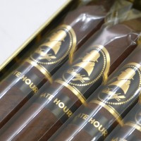 Davidoff Winston Churchill The Late Hour Belicoso Cigar - Tin of 4