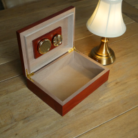 Budget Chestnut Humidor - 25 Capacity