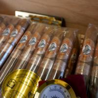 LIMITED EDITION - Gurkha 35th Anniversary Wood 150 Count Humidor - 75 Cigars Included