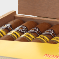 Montecristo Wide Edmundo Cigar - Box of 25