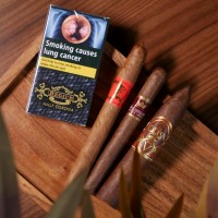 A Quick Top Up Cigar Sampler - 8 Cigars