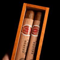 Romeo y Julieta Cedros de Luxe No. 3 Cuban Gift Box - 2 Cigars