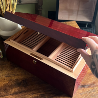 SLIGHT SECONDS Adorini Santiago Grande Deluxe Cigar Humidor - 150 Cigar Capacity (AD058)