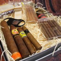 Team Work Gift Box Sampler - Cigars, Whisky & Accessories