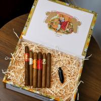 Short Smokes Gift Box Sampler - 6 Cigars & Keyring Cutter