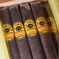 La Unica No. 300 Maduro Cigar - Box of 20