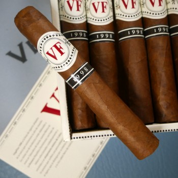 VegaFina 1998 52 Robusto Cigar - 1 Single