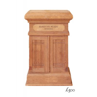 El Rey Del Mundo antique cigar cabinet
