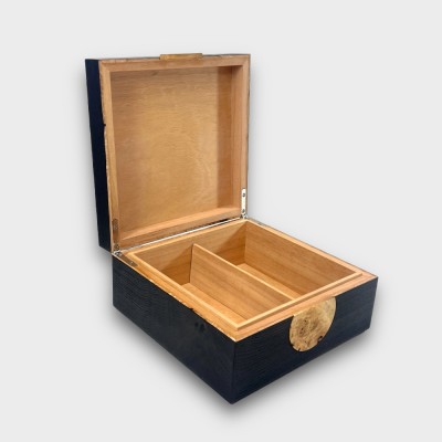Jonathon Vaiksaar Artemis Small Square Humidor - Scorched Ash - 40 Cigar Capacity