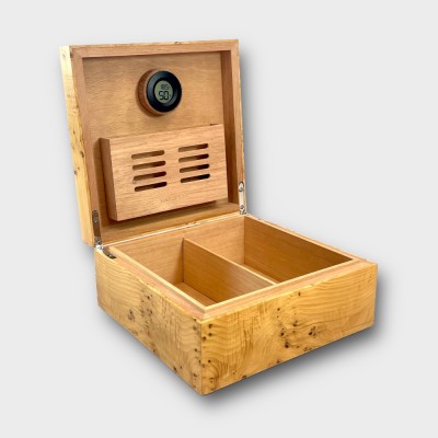 Jonathon Vaiksaar Natural Small Square Humidor - Yew - 40 Cigar Capacity
