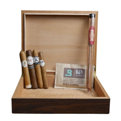 Smoke and Store Compendium Sampler - 4 Cigars and Humidor and Accessories