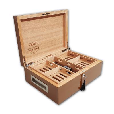 Villa Spa  - C.Gars Ltd 25th Anniversary Seleccion Orchant Humidor - 200 cigars capacity  &Acirc;� Tobacco Brown