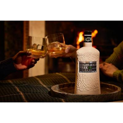 COSMETIC DEFECT - Highland Park 15 Year Old Viking Heart - 44% 70cl