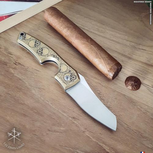 Les Fines Lames Le Petit - The Cigar Pocket Knife - Brass Skull