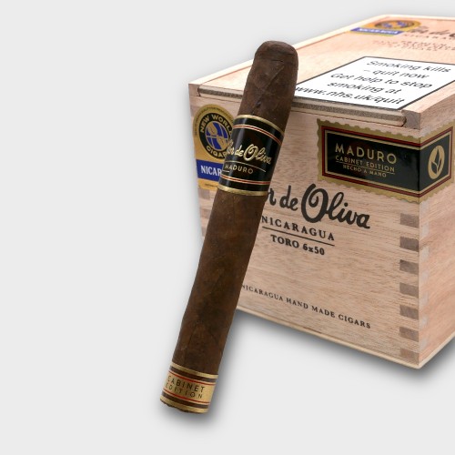 Flor De Oliva Maduro Toro Cigar - Cabinet of 25