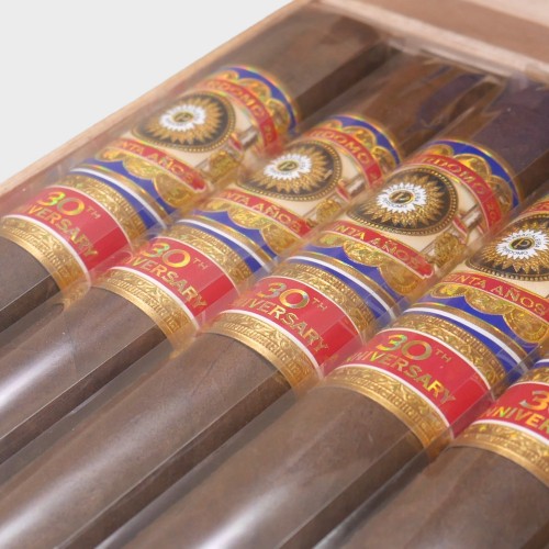 Perdomo 30th Anniversary Maduro Epicure Cigar - Box of 30