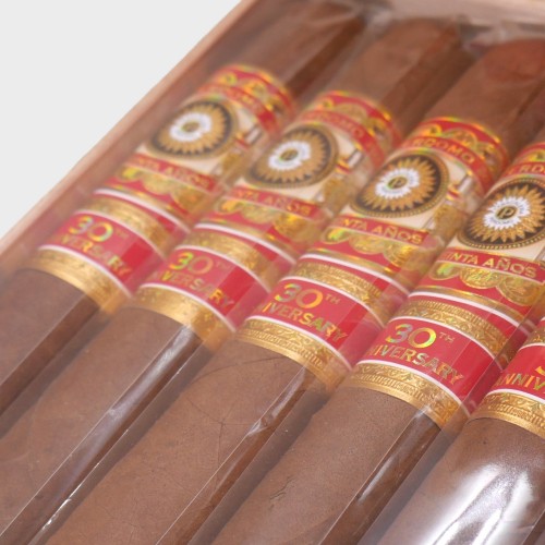 Perdomo 30th Anniversary SG Epicure Cigar - Box of 30